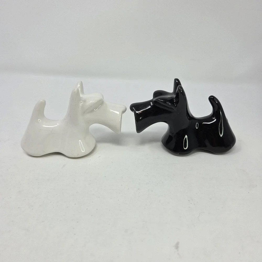 Scottish Terrier, Scottie Dog, Salt And Pepper Shakers, Ceramic, Black & White